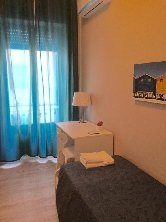 ساليرنو 4Rooms Guest House Free Wi-Fi المظهر الخارجي الصورة