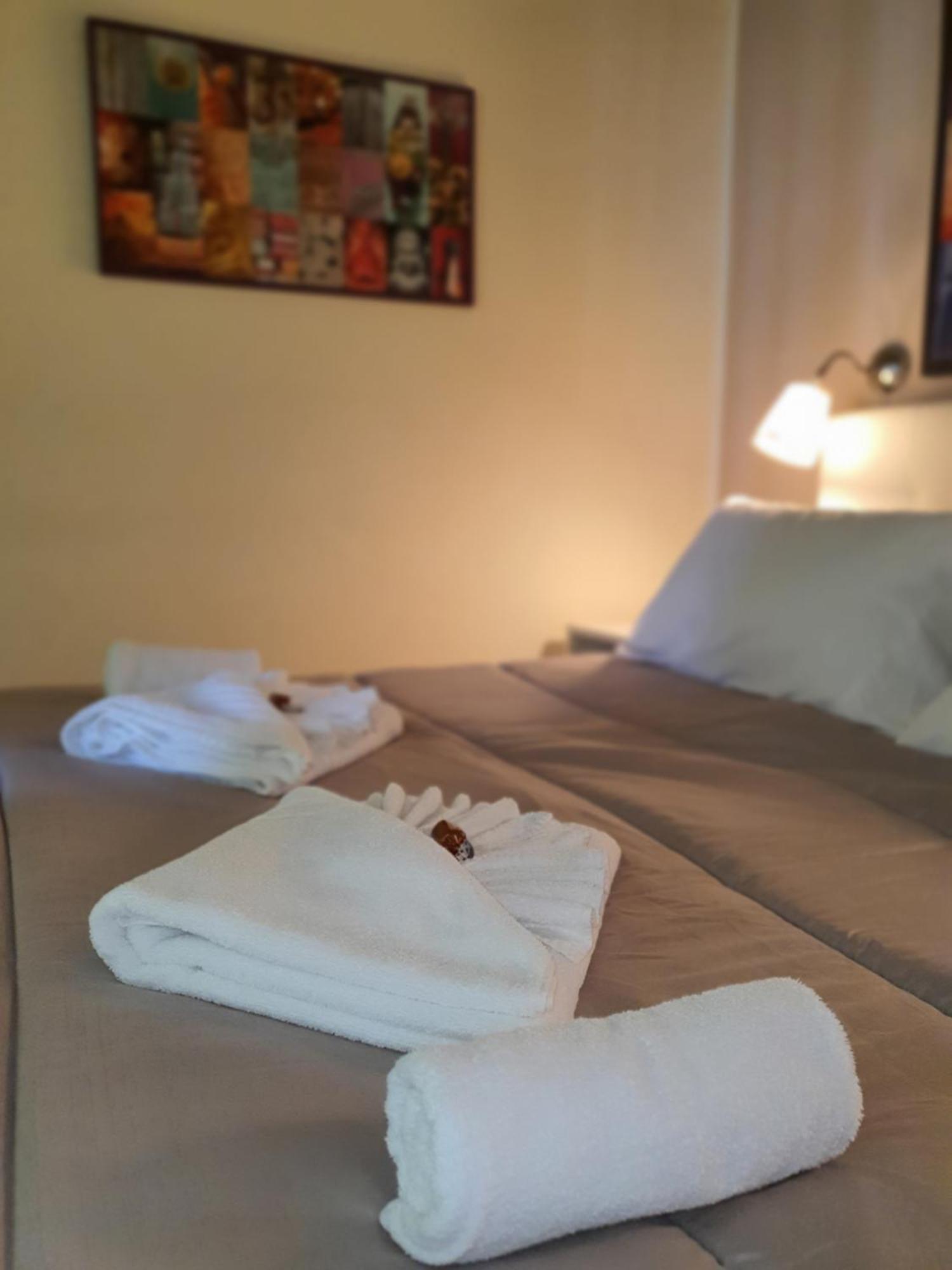 ساليرنو 4Rooms Guest House Free Wi-Fi المظهر الخارجي الصورة