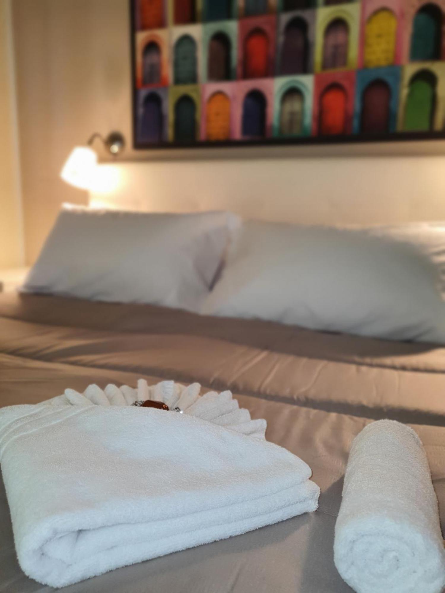 ساليرنو 4Rooms Guest House Free Wi-Fi المظهر الخارجي الصورة